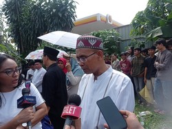 Kesedihan Keluarga dari Guru SMK Lingga Kencana yang Tewas Kecelakaan