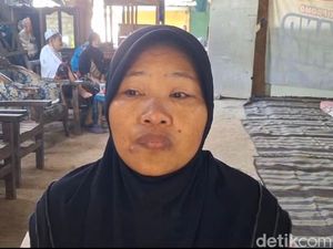 Tangis Ibu Kenang Sosok Mahesya Korban Kecelakaan Bus Subang