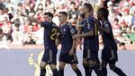 Real Madrid Dijamu Granada: Guard of Honour hingga Penyusup Lapangan