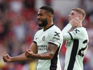 Kapten Chelsea Siap Bantu Damaikan Enzo Fernandez dengan Rekan-rekannya