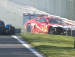 Sean Gelael Crash di Lintasan, Mobilnya Rusak Parah Kena Tabrak