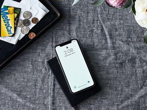 Apa Perlu Restoran Larang Pengunjung Pakai Ponsel?