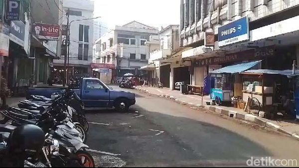 Berjalan Kaki, Cara Berbeda Menikmati Kota Bandung