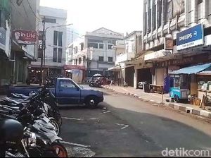 Berjalan Kaki, Cara Berbeda Menikmati Kota Bandung
