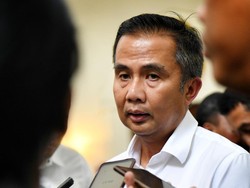 Doa Bey Machmudin untuk Mendiang Acep Purnama