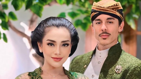 7 Potret Celine Evangelista Berkebaya di Ultah Putri Solo, Cantik nan Ayu