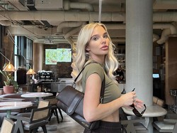 Aktris Ini Tak Mau Lagi Pakai Bra Setelah Implan Dada