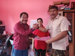 Purwa Arsana Daftar Jadi Pendamping Gede Dana di Pilbup Karangasem