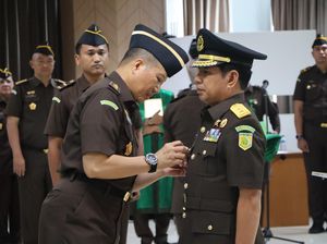 Jampidmil Lantik Laksma TNI Effendy Maruapey Jadi Direktur Penindakan Jampidmil Lantik Laksma TNI Effendy Maruapey Jadi Direktur Penindakan