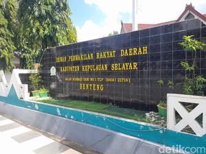Awal Mula Kasus Oknum Anggota DPRD Selayar Palsukan Tanda Tangan Kadus-Kades Awal Mula Kasus Oknum Anggota DPRD Selayar Palsukan Tanda Tangan Kadus-Kades