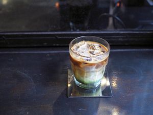 Mengenal Dirty Chai Vs Dirty Matcha, Dua Minuman yang Lagi Populer Mengenal Dirty Chai Vs Dirty Matcha, Dua Minuman yang Lagi Populer