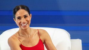 8 Foto Gaya Meghan Markle di Nigeria, Ada yang Dituding Hina Kerajaan Inggris