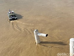 Warga Sebut Jalanan Macet Saat Tiang Jembatan Aurduri 1 Ditabrak Tongkang