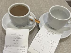 Segelas Air Panas Rp 11 Ribu yang Bikin Wanita Ini Meradang