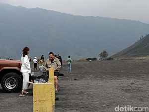 Belasan Ribu Orang ke Bromo Long Weekend Lalu, Meningkat Drastis!