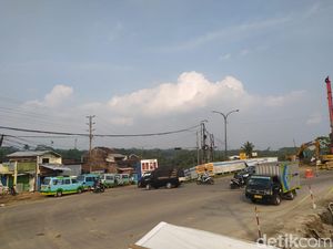 Semrawutnya Lalin di Proyek Flyover Canguk Magelang