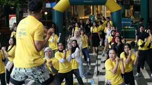 Ratusan Orang Ikuti Senam di Gandaria City