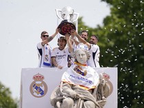 Meriahnya Parade Juara Real Madrid