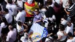 Suporter Cantik Ramaikan Parade Juara Real Madrid