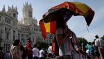 Suporter Cantik Ramaikan Parade Juara Real Madrid