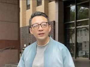 Video: Eks Suami Barbie Hsu Bakal Gelar Pernikahan Bulan Depan Video: Eks Suami Barbie Hsu Bakal Gelar Pernikahan Bulan Depan