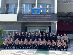 18 Mahasiswa STIK Laksanakan Short Course di Korea