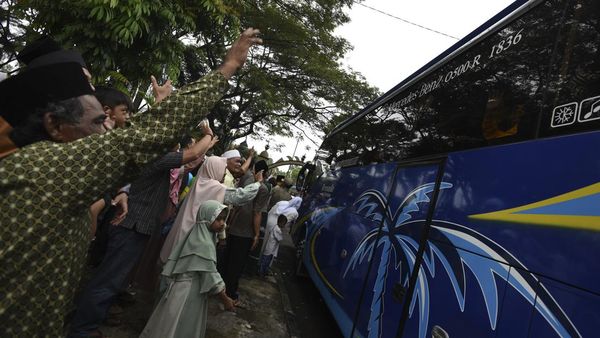 440 Jemaah Haji Banten Diberangkatkan ke Asrama Jakarta