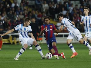 Barca Bungkam Sociedad dengan Skor 2-0 Barca Bungkam Sociedad dengan Skor 2-0