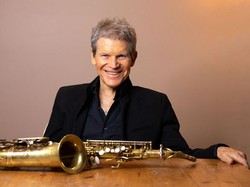 Peraih 6 Kali Penghargaan Grammy David Sanborn Tutup Usia