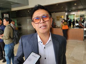 Eko Patrio Nggak Pernah Pusing dengan Nilai Rapor Anak Eko Patrio Nggak Pernah Pusing dengan Nilai Rapor Anak