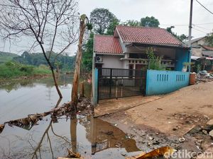 Sudah 6 Bulan Dilanda Banjir Abadi, Begini Potret Desa Mati di Depok Sudah 6 Bulan Dilanda Banjir Abadi, Begini Potret Desa Mati di Depok