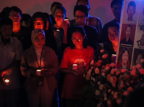 Duka Keluarga Korban Peringati 6 Tahun Tragedi Bom Surabaya
