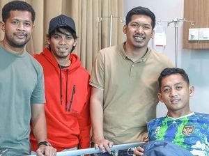 Kiper PSM Reza Arya Sudah Operasi Lutut, Diprediksi Bisa Main di Awal Musim Kiper PSM Reza Arya Sudah Operasi Lutut, Diprediksi Bisa Main di Awal Musim