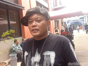 Sule Jual Semua Mobil Mewahnya, yang Tersisa Cuma Innova Sule Jual Semua Mobil Mewahnya, yang Tersisa Cuma Innova