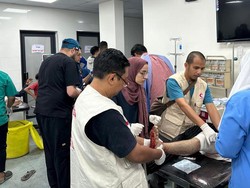 Tertunda Keluar, Tim Relawan MER-C Tertahan di Rafah