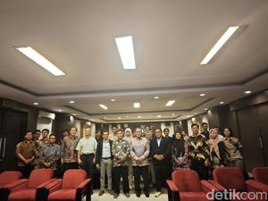 Danny Pomanto Isi Kuliah Umum Low Carbon City di UGM, Sampaikan Peran Penting Masyarakat Kecil