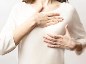Biar Nggak Kena Kanker Payudara, Harus Banyak Makan Apa? Ini Saran Dokter Biar Nggak Kena Kanker Payudara, Harus Banyak Makan Apa? Ini Saran Dokter