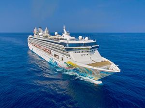 Kapal Pesiar Pertama Hadir di Jakarta, Tiket Langsung Ludes