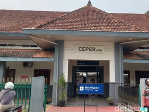 Viral KRL Jogja Dikabarkan Mogok, Petugas: Bukan Mogok, Gangguan Teknis Viral KRL Jogja Dikabarkan Mogok, Petugas: Bukan Mogok, Gangguan Teknis