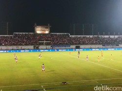 Championship Series Liga 1: Babak Pertama Madura United Vs Borneo FC 0-0