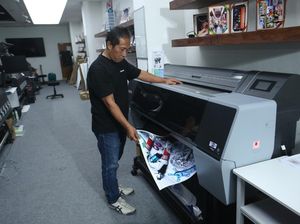 Melihat Kecanggihan Printer EPSON di Galeri Aneka Warna Melihat Kecanggihan Printer EPSON di Galeri Aneka Warna
