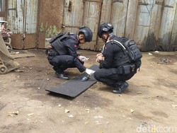 Gegana Disposal Temuan Mortir di Gudang Rongsok Muntilan Magelang