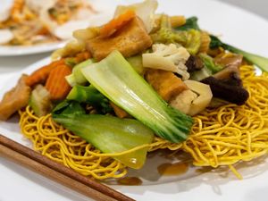 Resep Ifu Mie Tahu dan Sayuran ala Restoran yang Cocok Buat Makan Malam Resep Ifu Mie Tahu dan Sayuran ala Restoran yang Cocok Buat Makan Malam