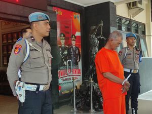 Kakek-kakek Tukang Becak di Malang Cabuli Bocah 8 Tahun Kakek-kakek Tukang Becak di Malang Cabuli Bocah 8 Tahun