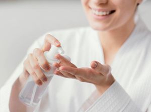 5 Rekomendasi Facial Wash Terbaik untuk Kulit Kering
