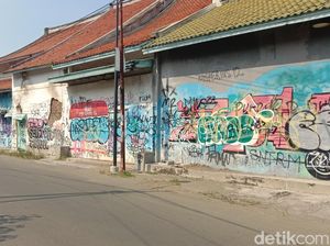 Kawasan Pecinan Indramayu yang Ternoda Aksi Vandalisme Kawasan Pecinan Indramayu yang Ternoda Aksi Vandalisme
