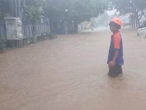 Belasan Bencana Terjang Sukabumi, Kantor Dishub Sempat Terendam Banjir