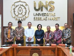 Berkunjung ke UNS, Arif Sugiyanto Bahas Pendirian Kampus di Kebumen Berkunjung ke UNS, Arif Sugiyanto Bahas Pendirian Kampus di Kebumen