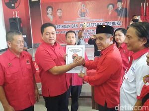 Eks Wabup Safin Daftar Bacabup Pati Lewat PDIP dan Golkar Eks Wabup Safin Daftar Bacabup Pati Lewat PDIP dan Golkar