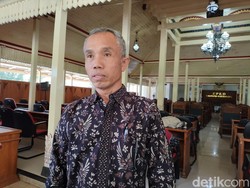 Ngadu ke DPRD, Guru Honorer Gunungkidul Minta Diangkat ASN